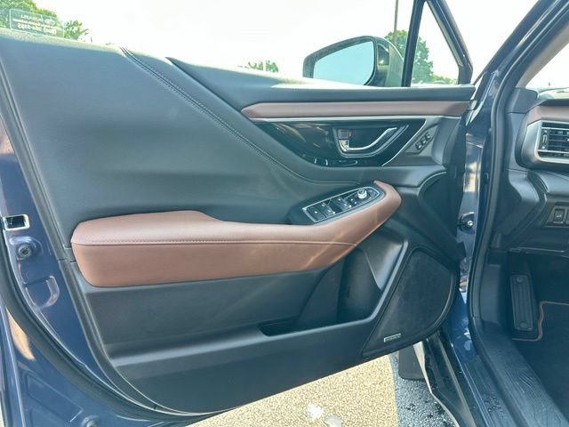 Used 2023 Subaru Outback Touring XT AWD/4WD image 14