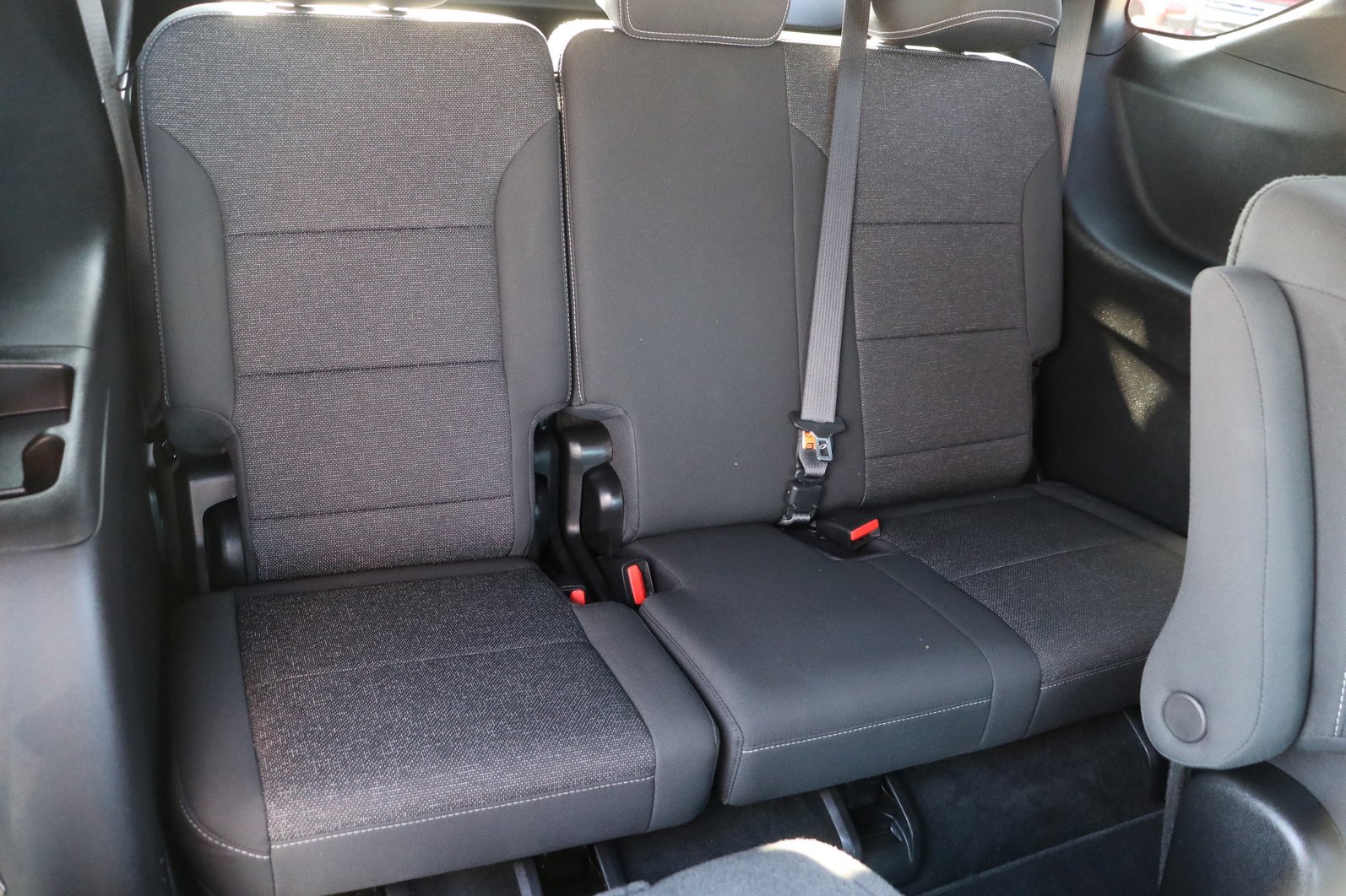 Used 2026 Chevrolet Traverse LT image 32