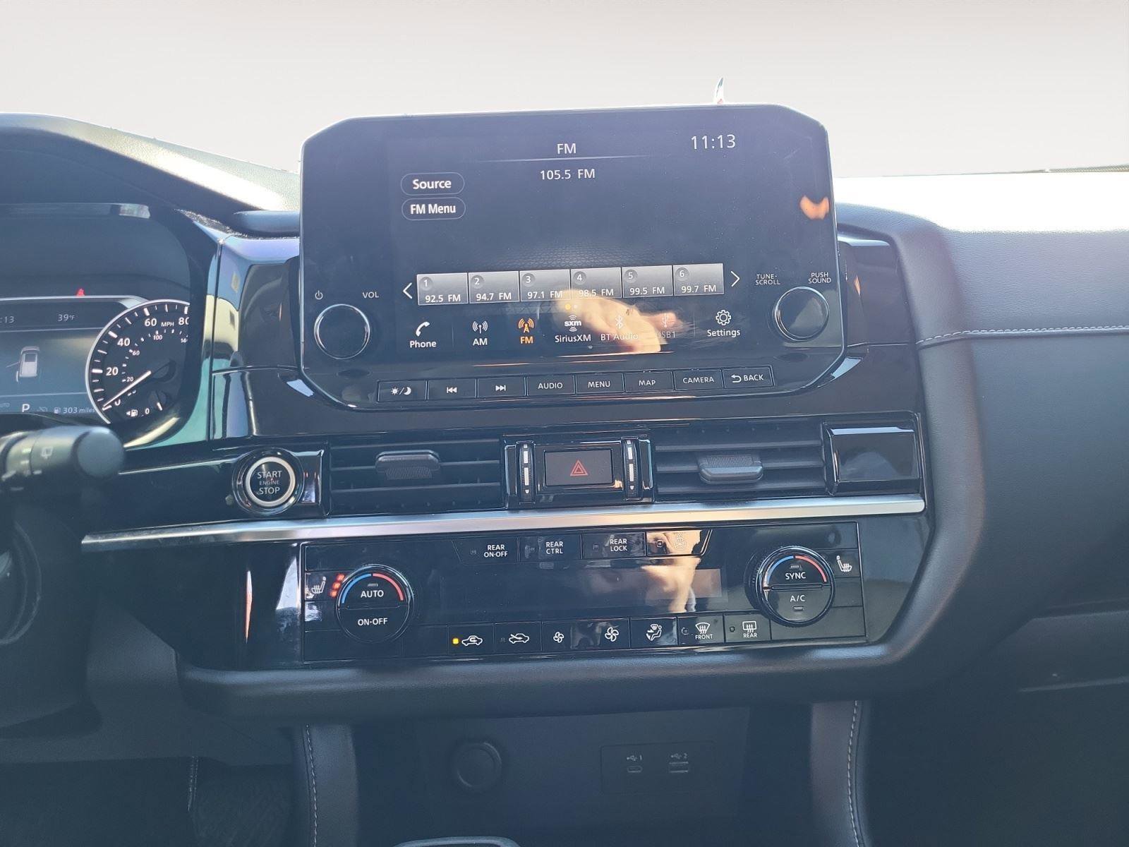 Used 2022 Nissan Pathfinder SL image 14