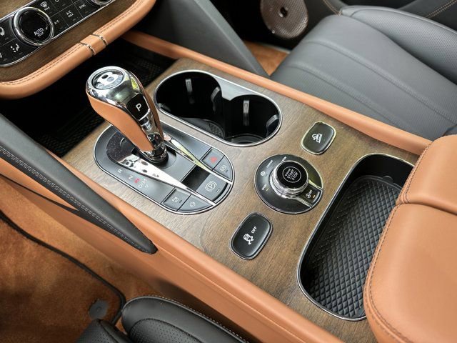 New 2024 Bentley Bentayga image 25
