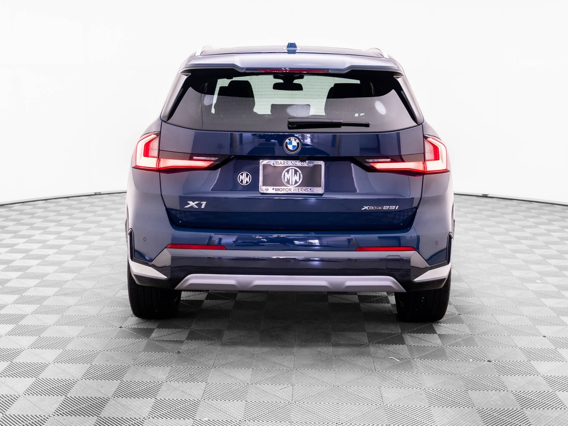 Certified 2026 BMW X1 xDrive28i AWD/4WD image 4
