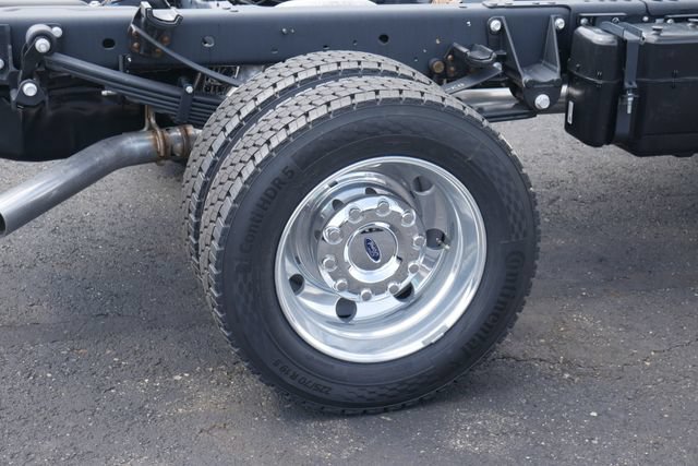 New 2026 Ford F550 4x4 Crew Cab image 11