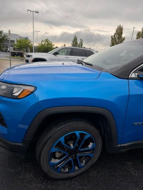 Used 2022 Jeep Compass Limited AWD/4WD image 16
