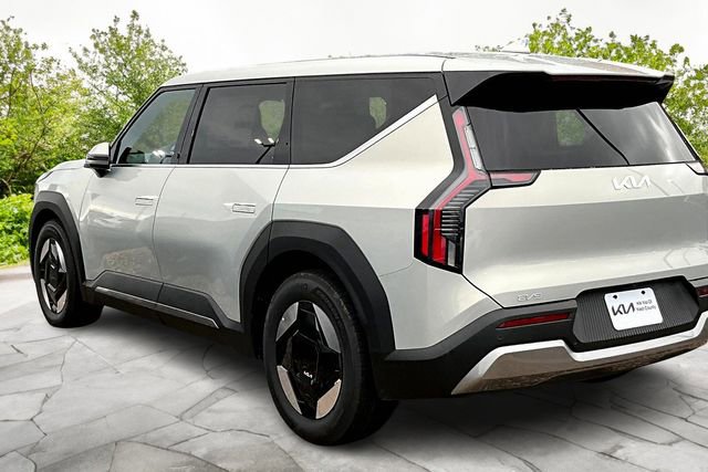 New 2026 Kia EV9 Light image 3