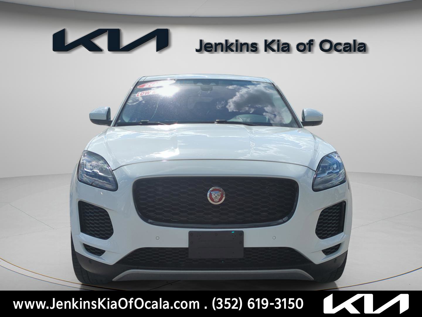 Used 2020 Jaguar E-PACE SE image 8