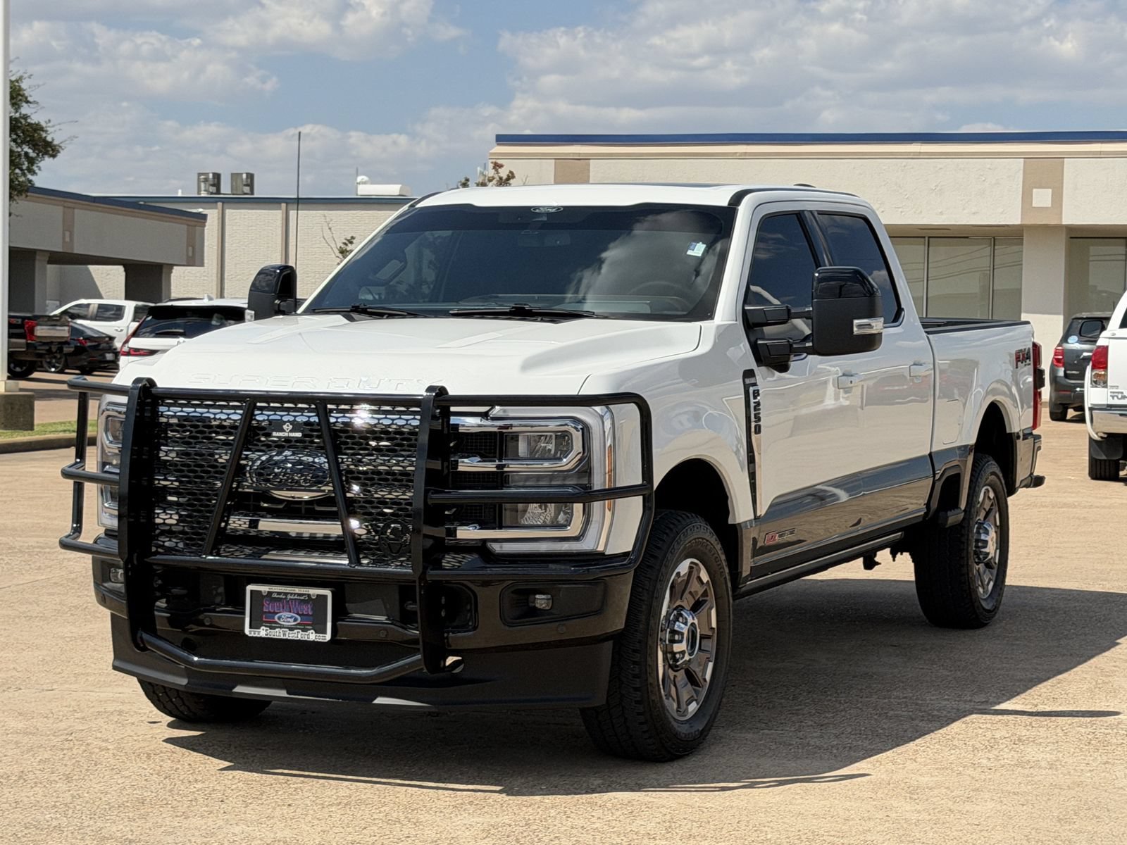 Used 2025 Ford F250 King Ranch AWD/4WD image 8