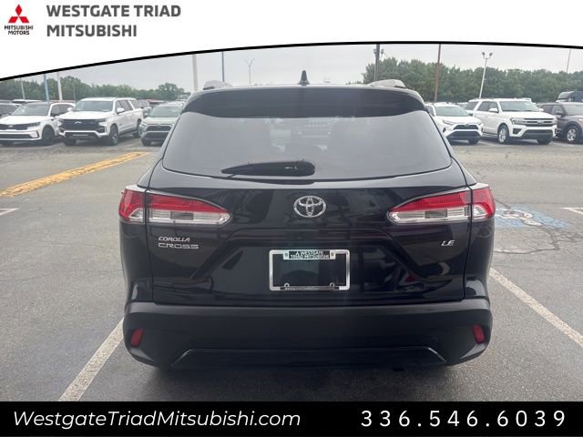 Used 2024 Toyota Corolla Cross LE w/ Moonroof Package FWD image 10