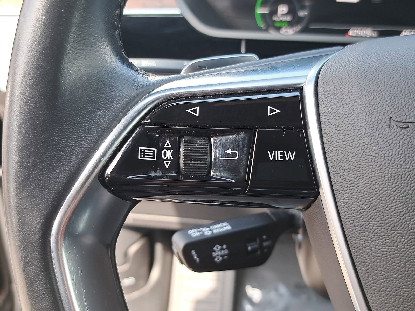 Used 2022 Audi e-tron Premium Plus AWD/4WD image 17