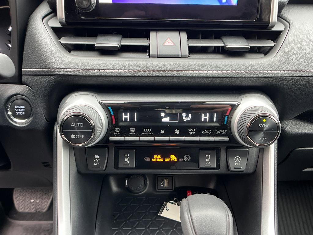 Used 2024 Toyota RAV4 XLE w/ Convenience Package image 17