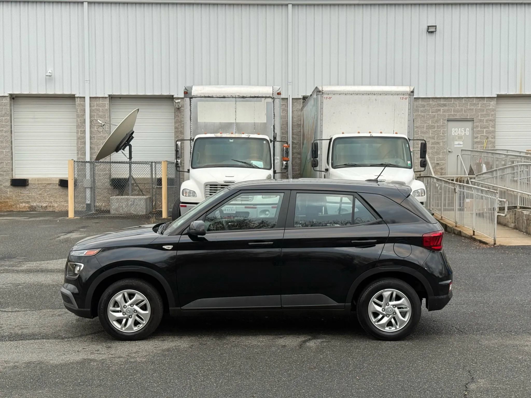 Used 2023 Hyundai Venue SE w/ Cargo Package image 9