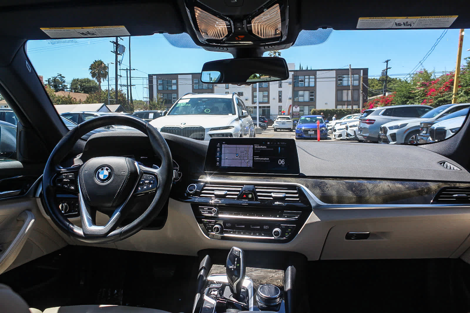 Used 2020 BMW 530e xDrive AWD/4WD image 12