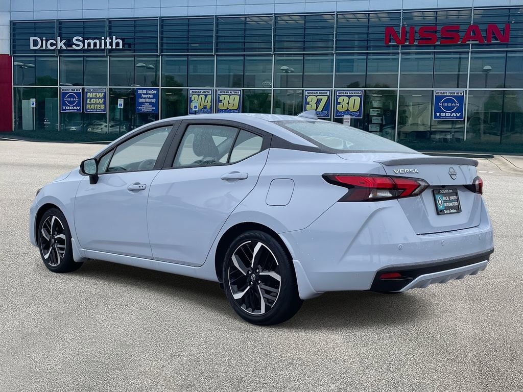 Used 2025 Nissan Versa SR w/ Trunk Package image 4