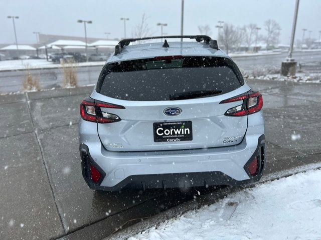 Used 2024 Subaru Crosstrek 2.5i Limited w/ Crosstrek Mirror Package image 8