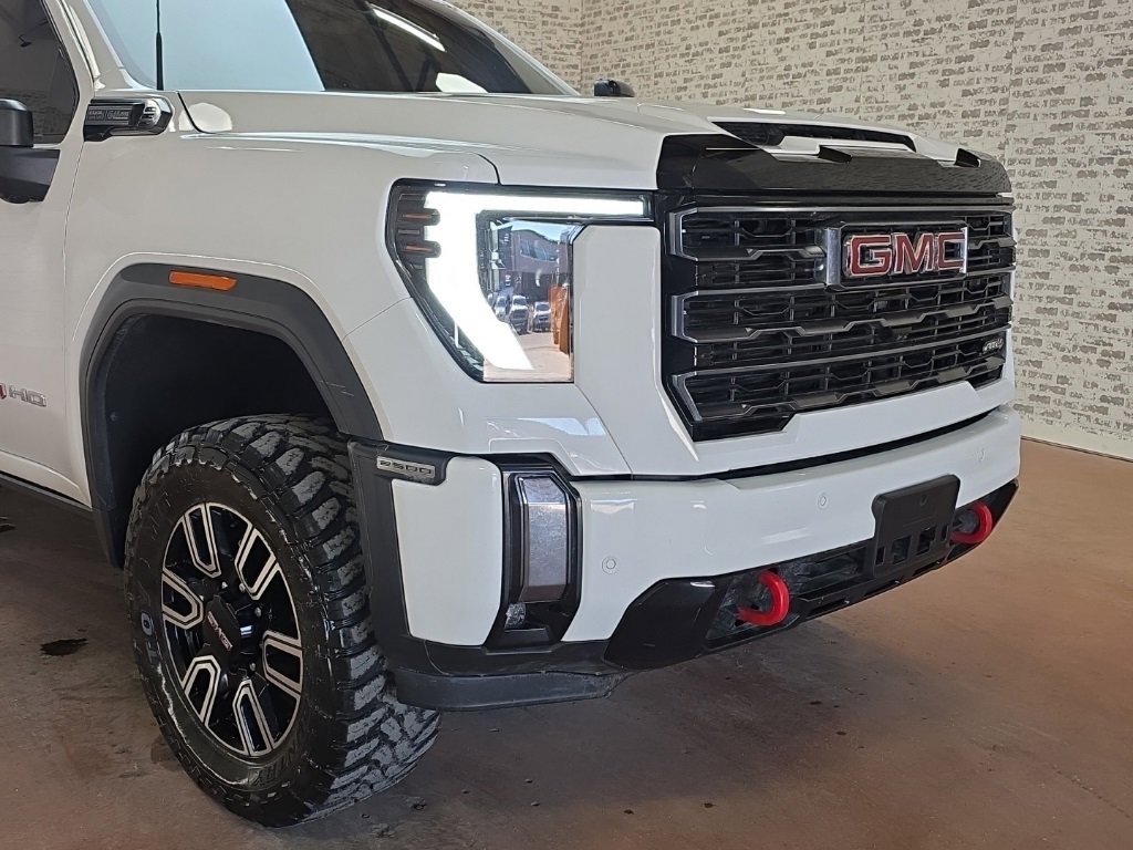 Used 2024 GMC Sierra 2500 AT4 w/ Technology Package image 7