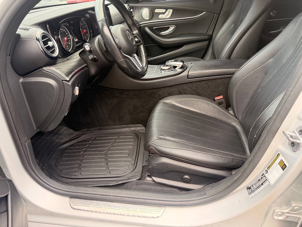 Used 2019 Mercedes-Benz E 300 4MATIC image 11
