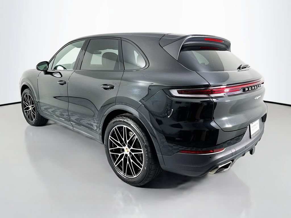 Certified 2024 Porsche Cayenne AWD/4WD image 3