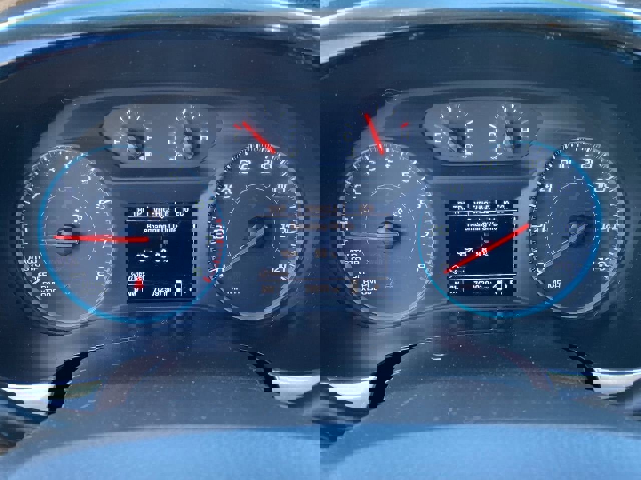 Used 2021 Chevrolet Traverse LS image 14