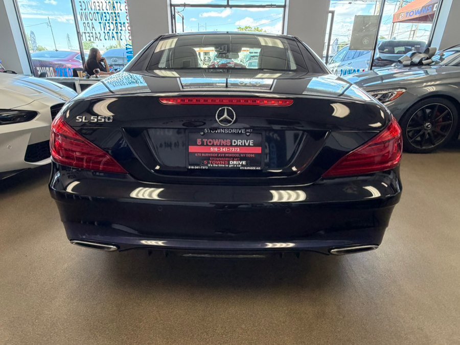 Used 2017 Mercedes-Benz SL 550 image 28