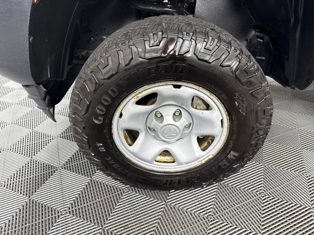 Used 2019 Toyota Tacoma SR AWD/4WD image 10