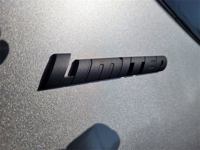 Used 2025 Toyota Tundra Limited image 30