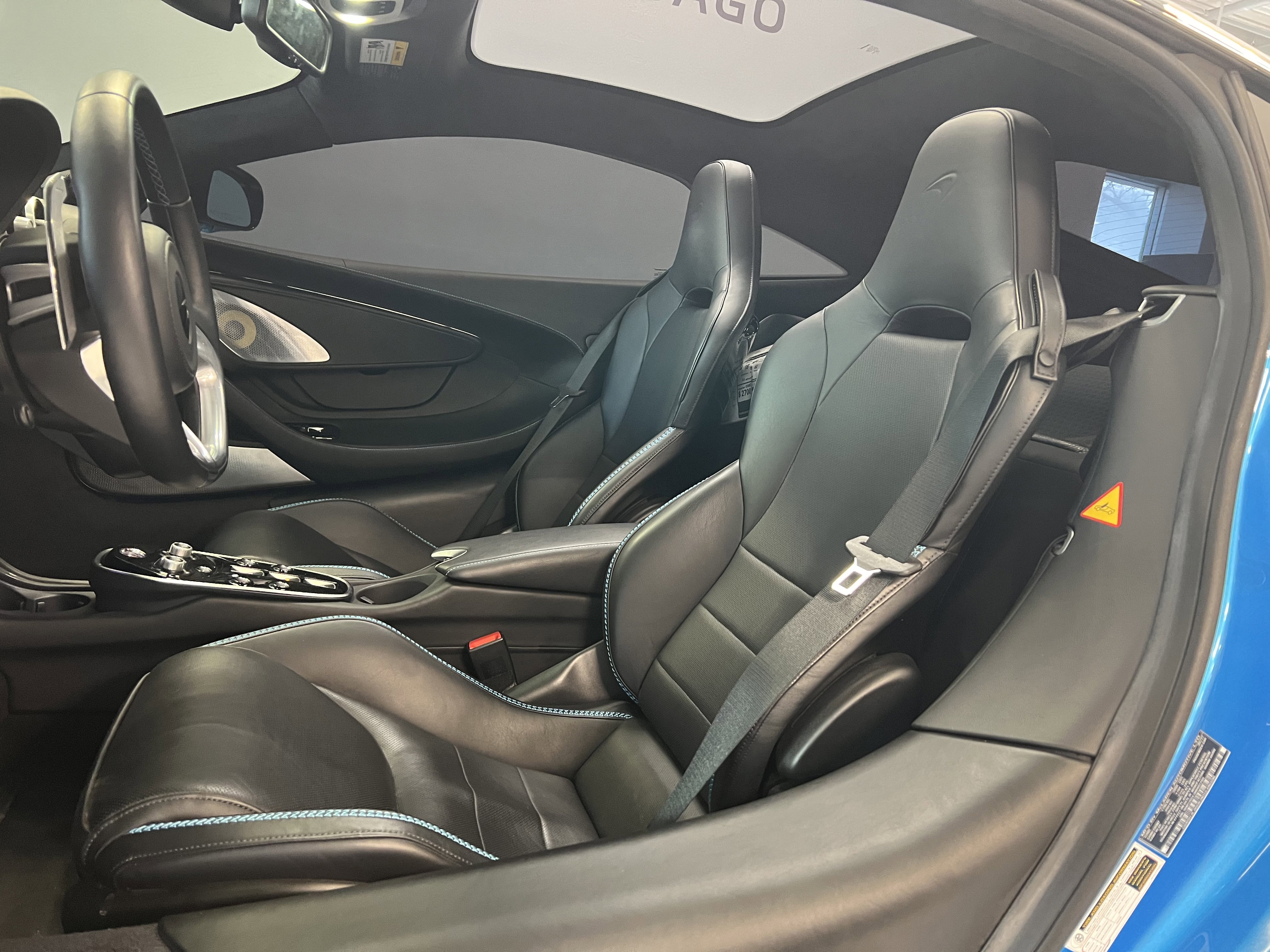 Used 2022 McLaren GT image 19