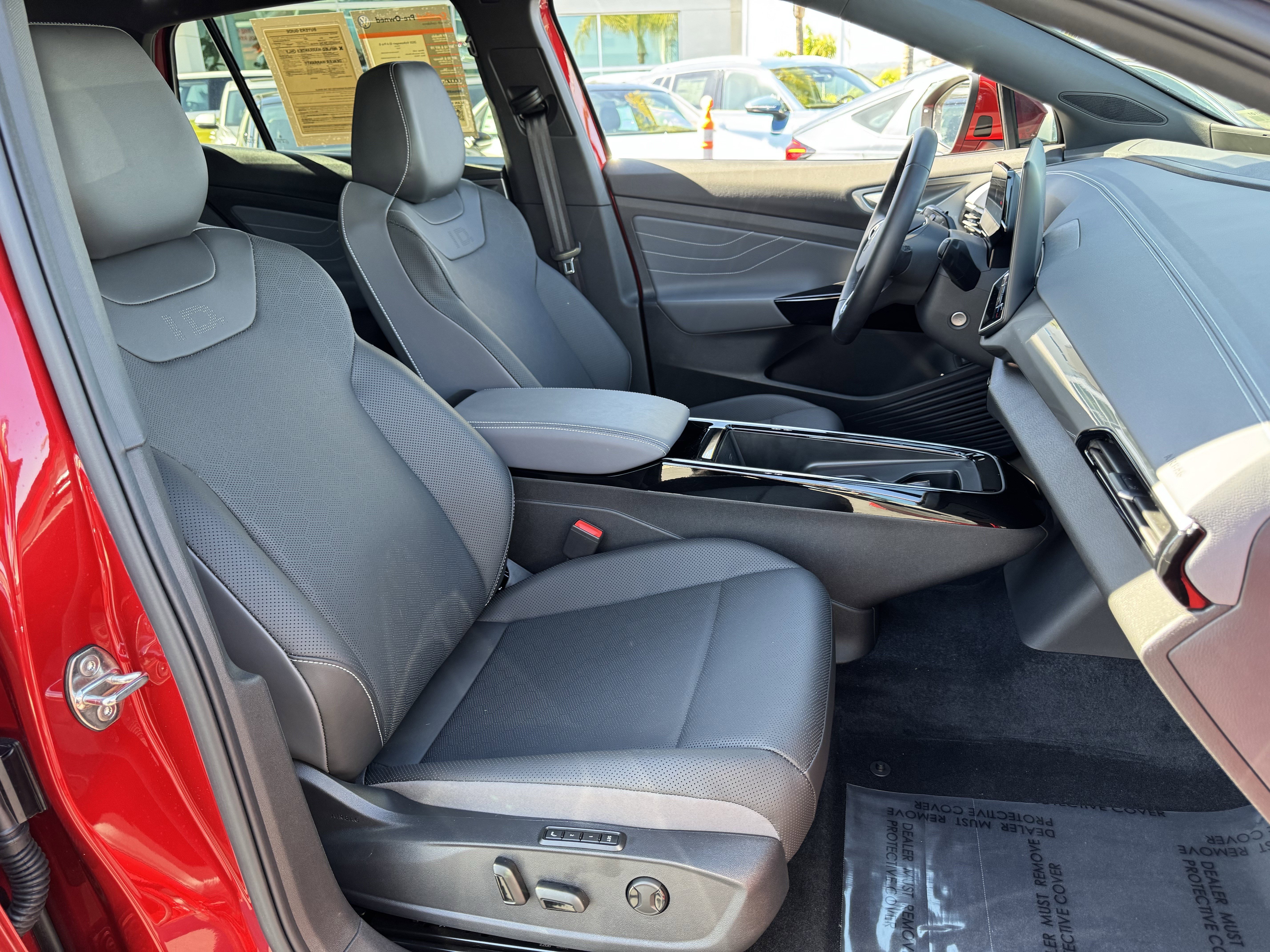 Certified 2025 Volkswagen ID.4 Pro S image 36