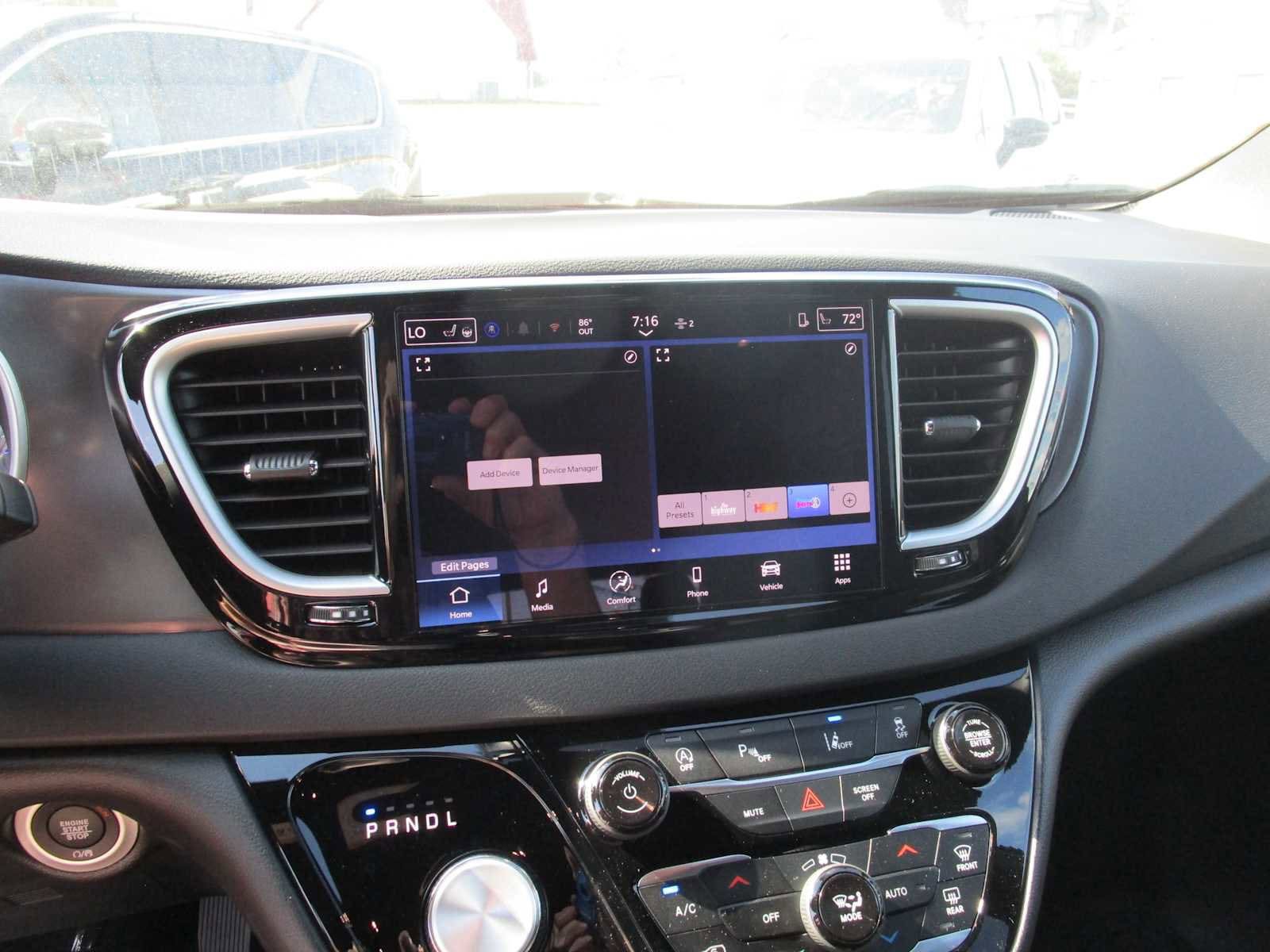 New 2026 Chrysler Voyager LX FWD image 27
