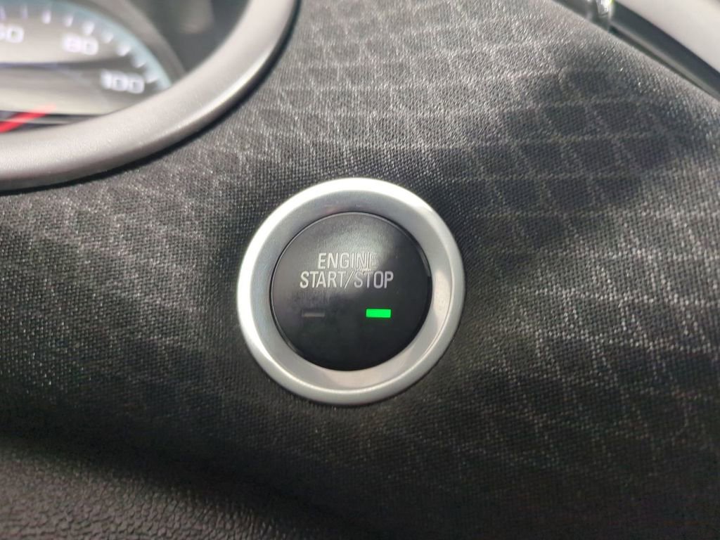 Used 2025 Chevrolet Malibu LT image 33