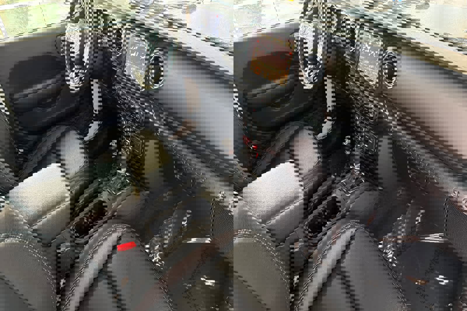 Used 2021 Jeep Wrangler Unlimited Rubicon 4xe image 18