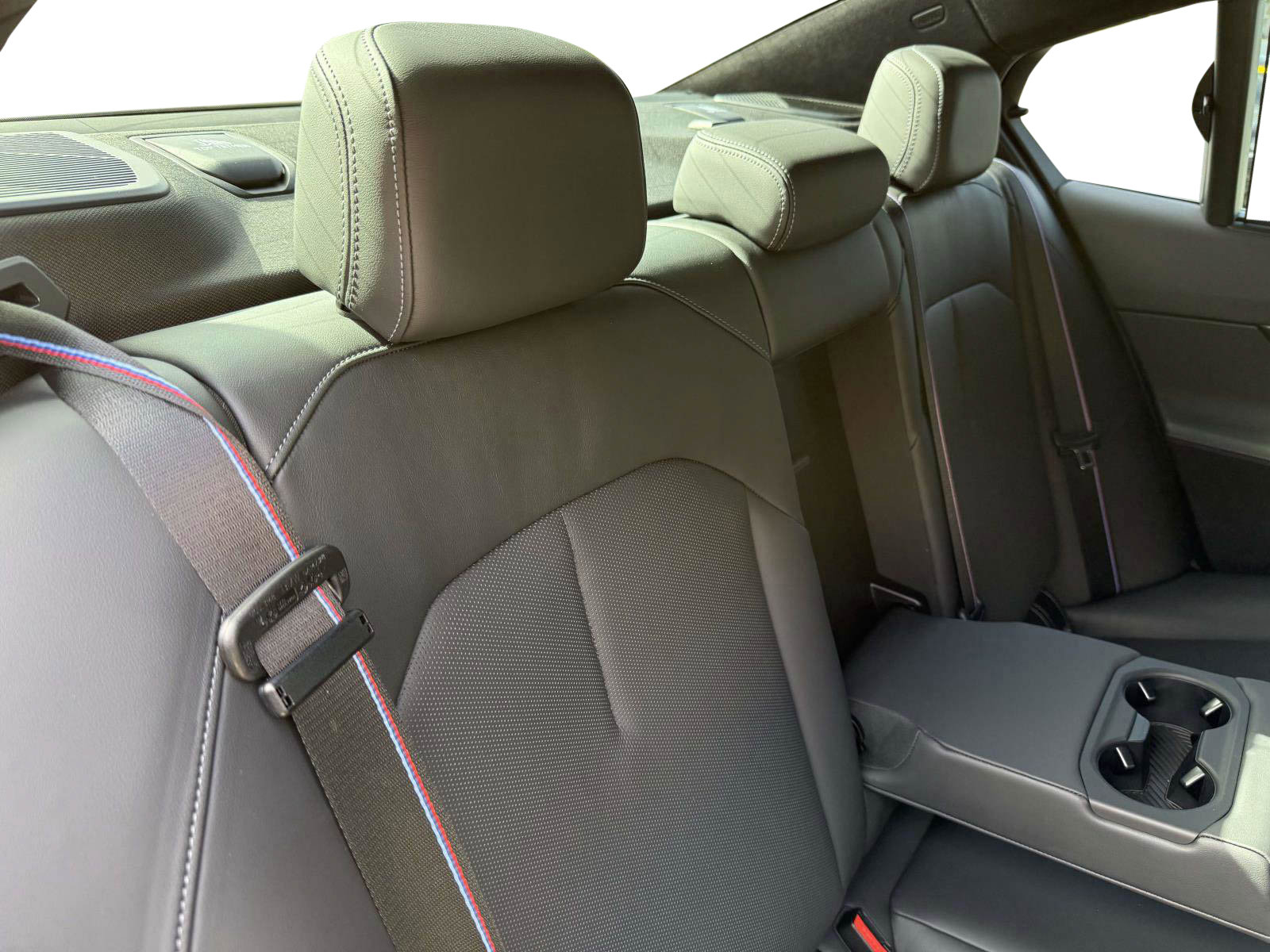 Used 2025 BMW M5 w/ Carbon Package image 64