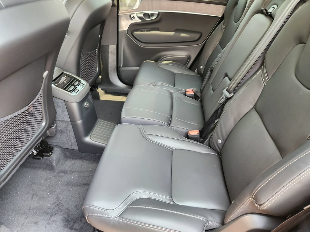 New 2026 Volvo XC90 T8 Ultra w/ Protection Package Premier AWD/4WD image 19