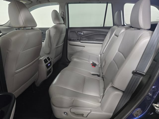 Used 2018 Honda Pilot Touring image 15