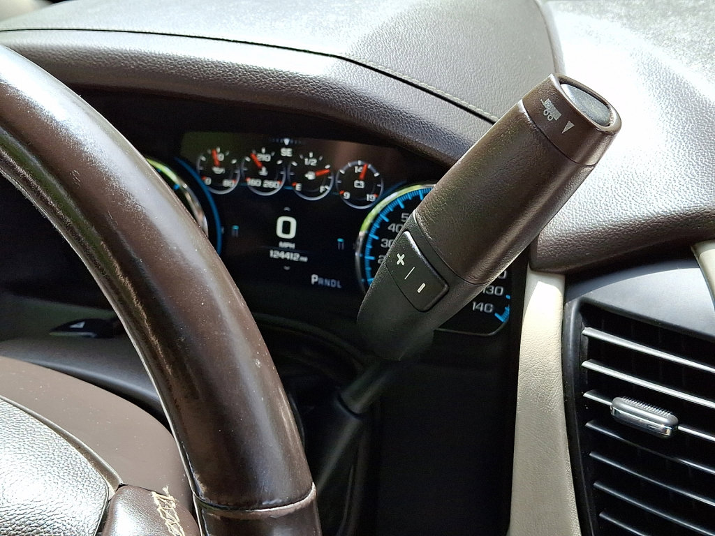 Used 2017 GMC Yukon Denali AWD/4WD image 24