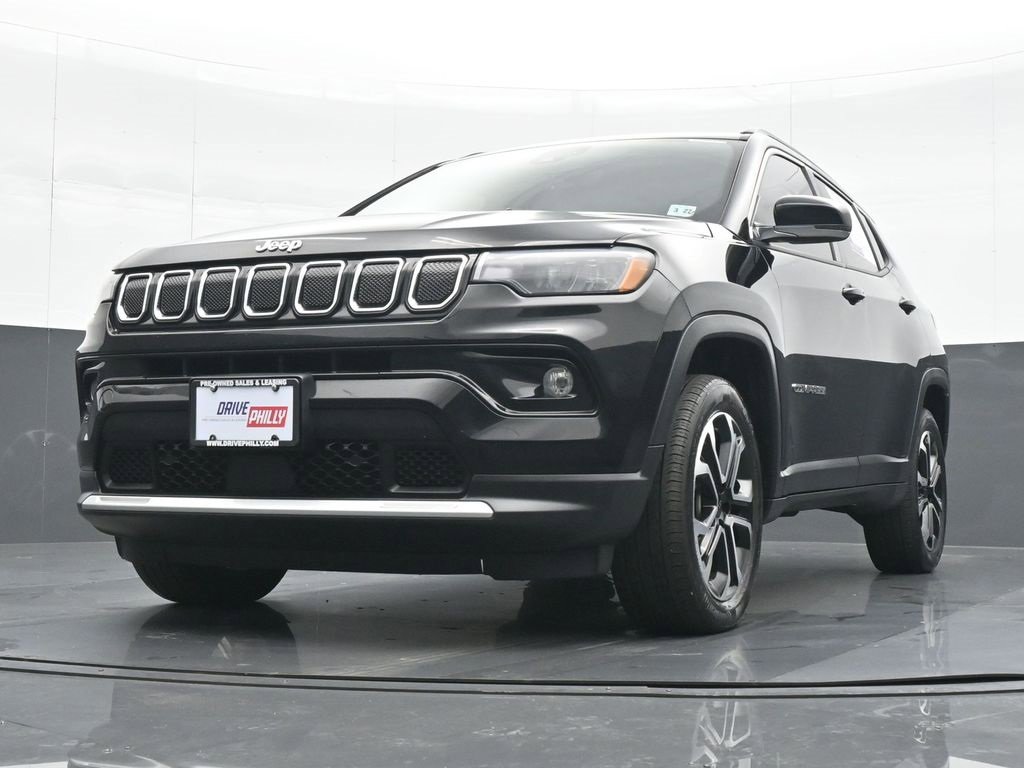 Used 2022 Jeep Compass Limited image 16