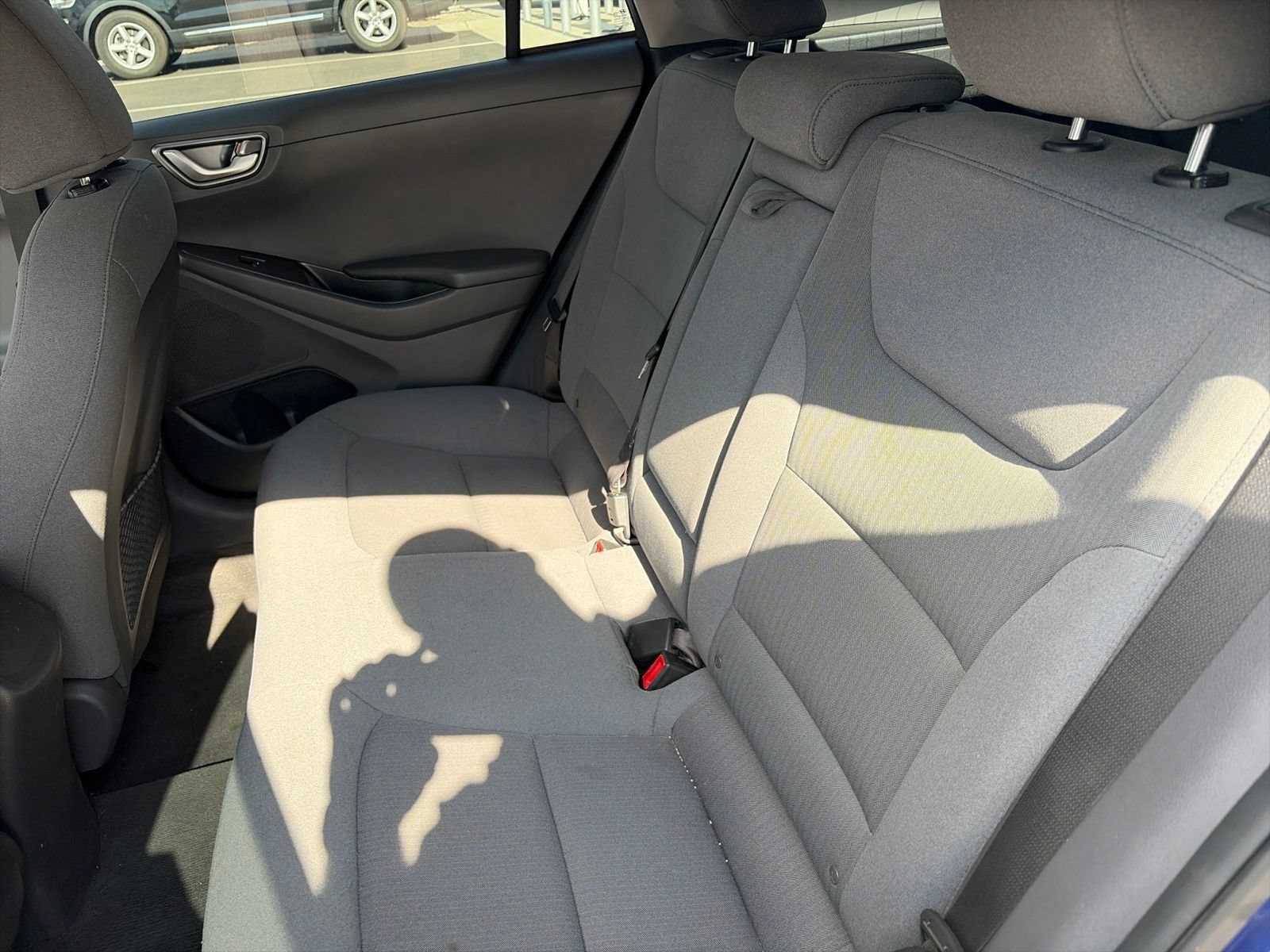 Used 2020 Hyundai Ioniq SE FWD image 10