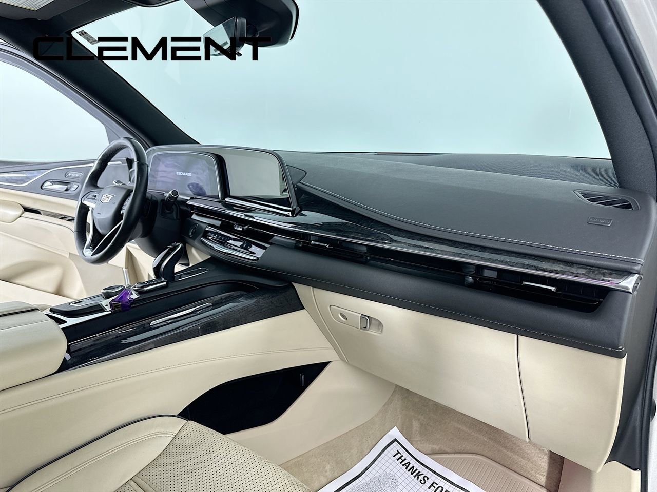 Used 2021 Cadillac Escalade ESV Premium Luxury w/ Driver Assist Tech Package AWD/4WD image 37