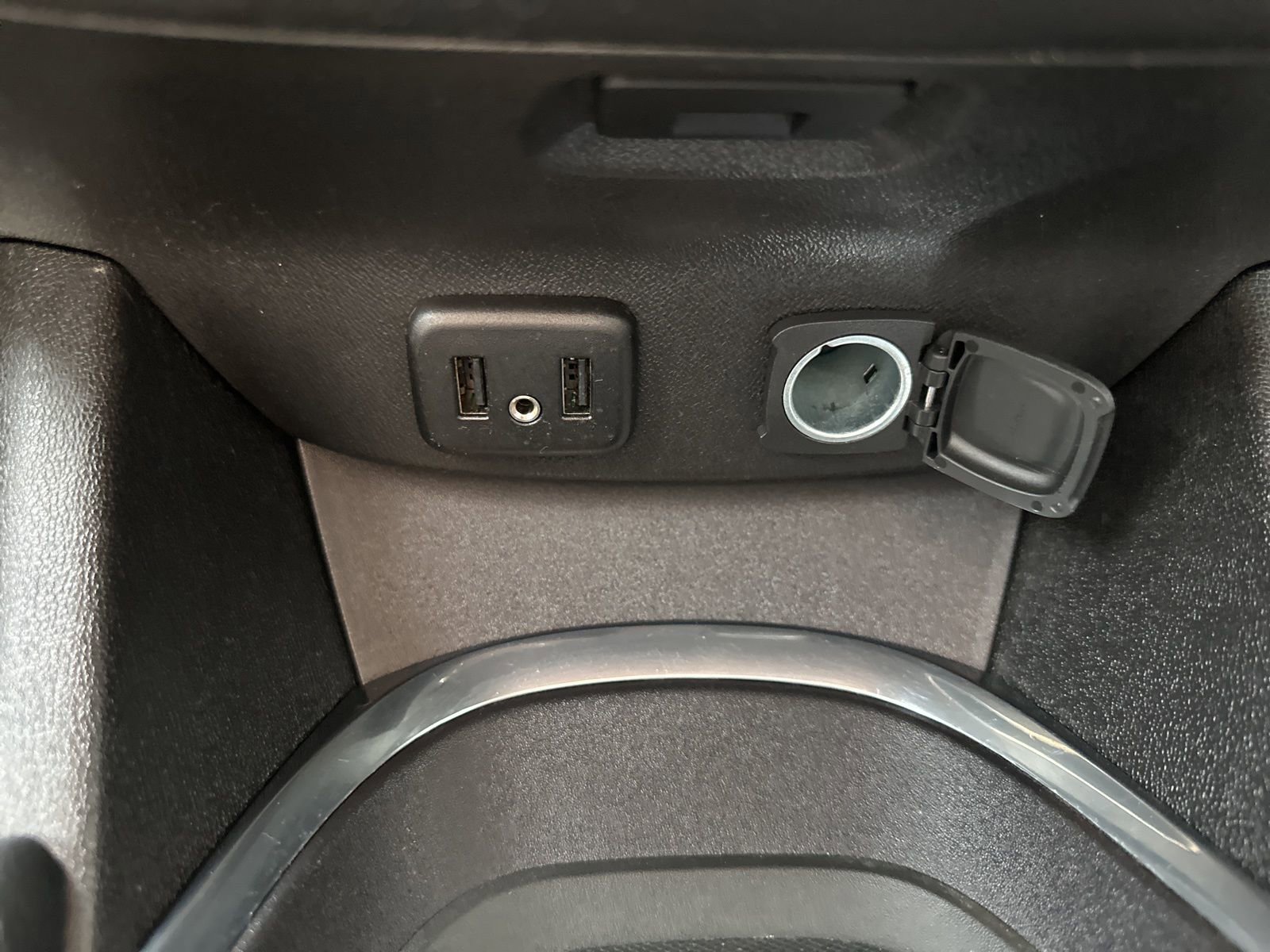Used 2016 Chevrolet Malibu LT FWD image 20