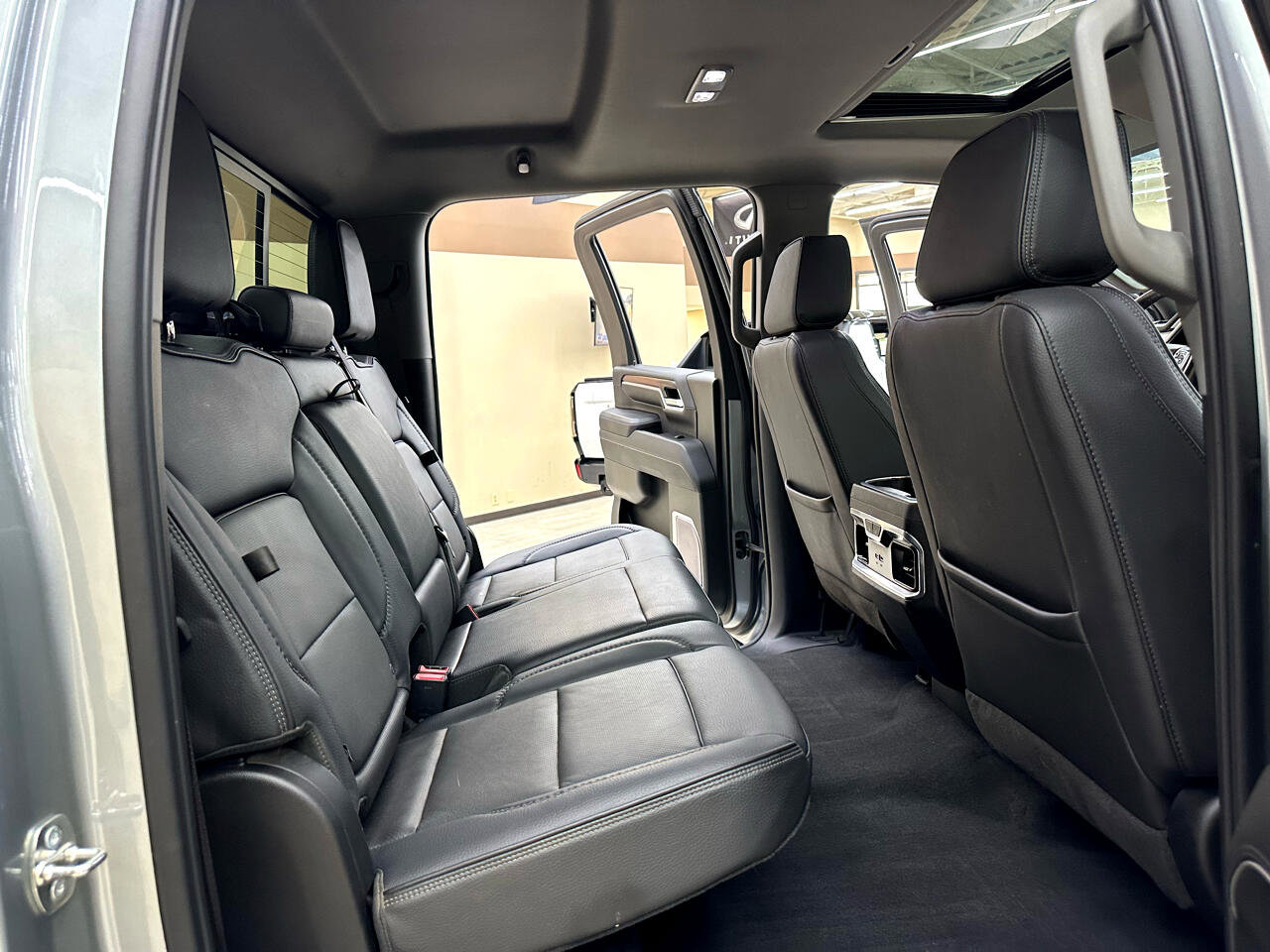 Used 2024 GMC Sierra 2500 Denali w/ Denali Reserve Package image 45