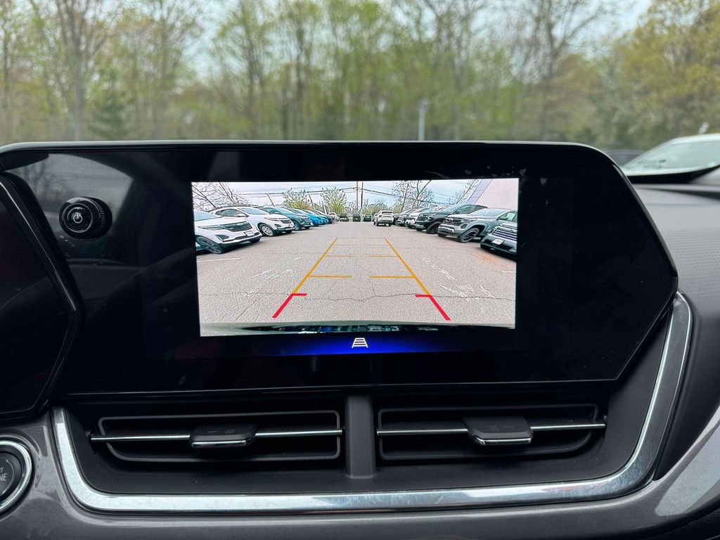 Used 2024 Chevrolet Trax ACTIV w/ Driver Confidence Package FWD image 29