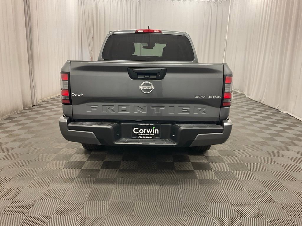 Used 2024 Nissan Frontier SV AWD/4WD image 5
