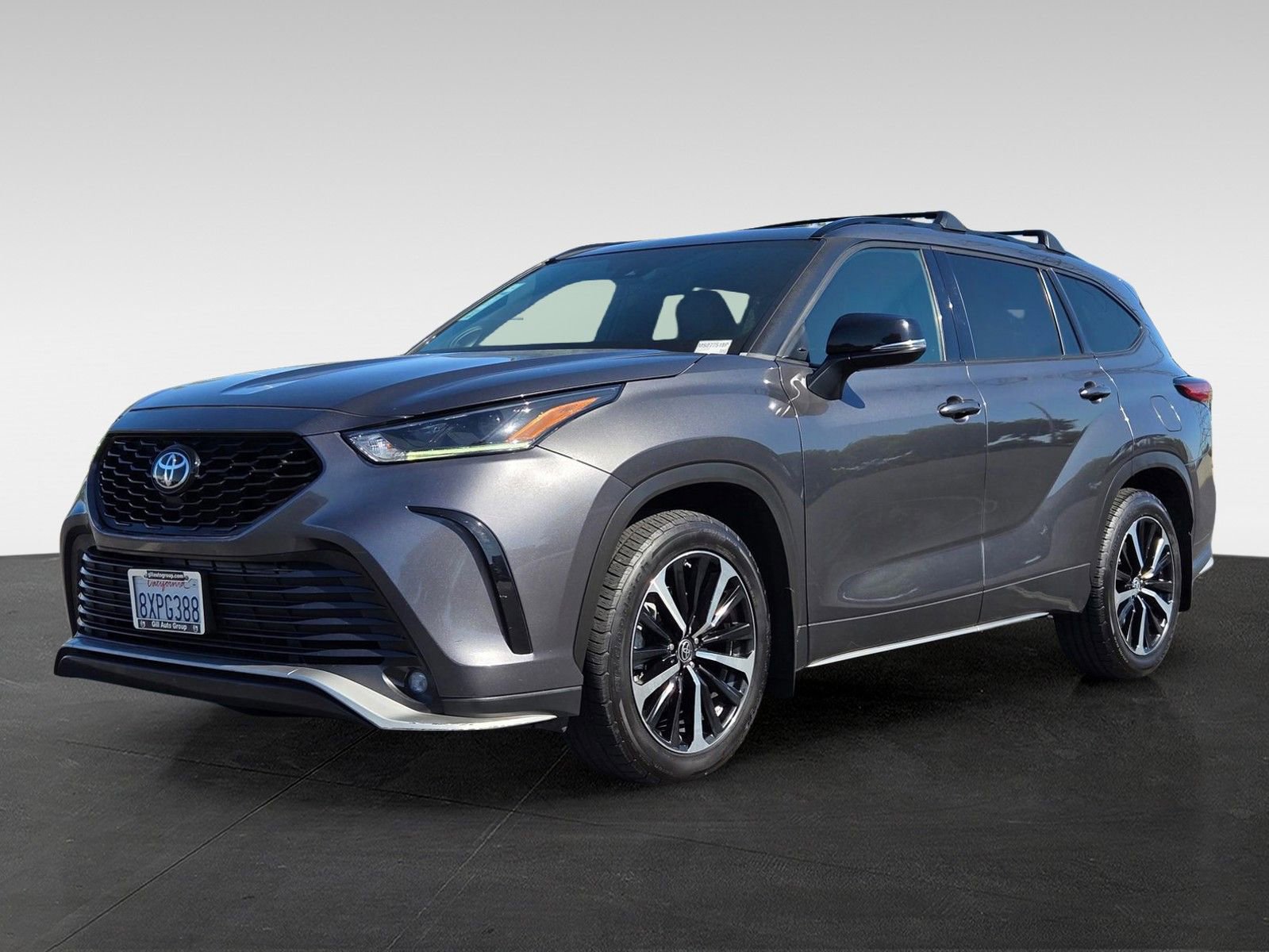 Used 2021 Toyota Highlander XSE FWD image 8