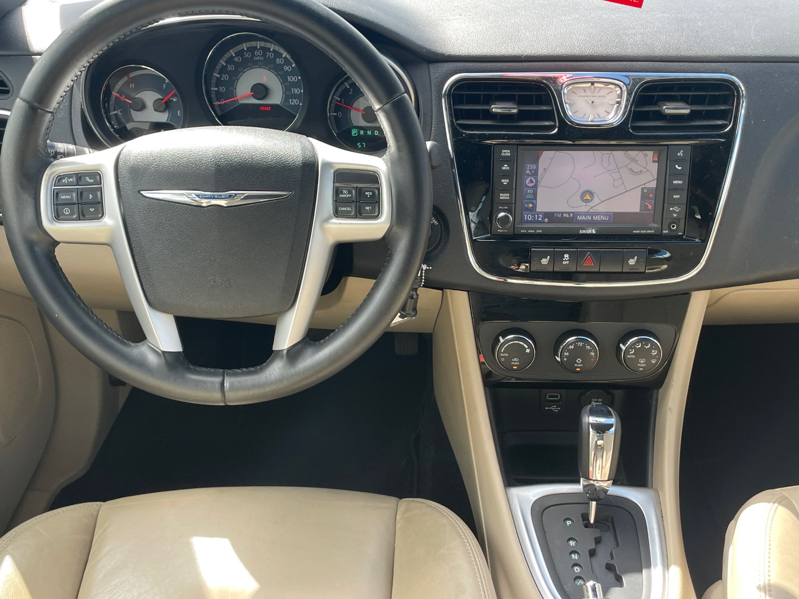 Used 2012 Chrysler 200 Limited FWD image 19