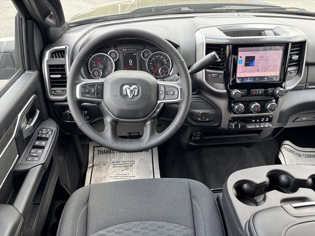 New 2026 RAM 3500 Big Horn AWD/4WD image 4