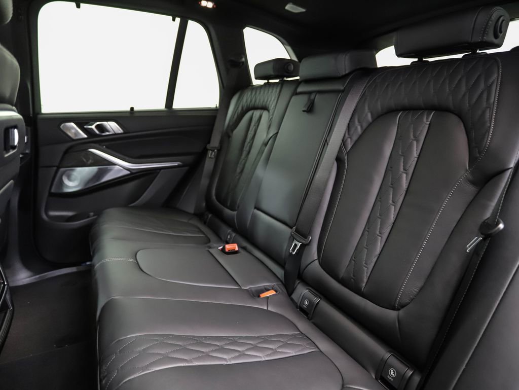 New 2026 BMW X5 M60i image 22