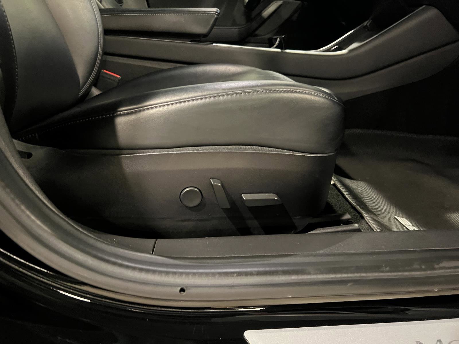 Used 2019 Tesla Model 3 Long Range image 35