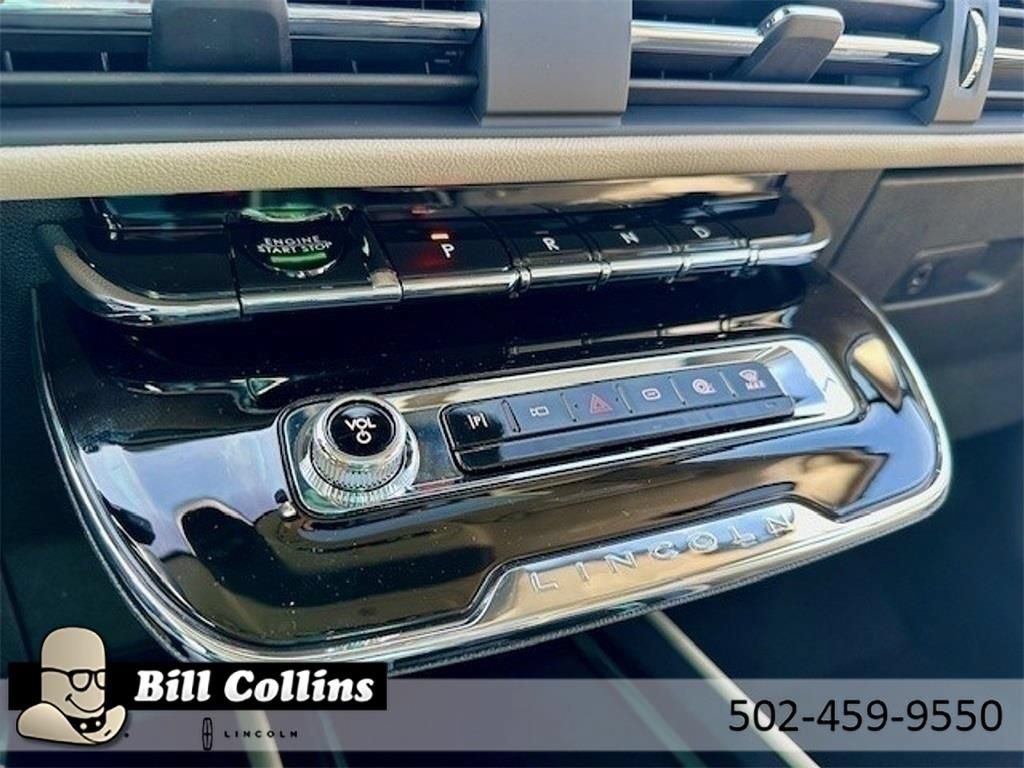 New 2025 Lincoln Corsair Grand Touring w/ Equipment Group 302A AWD/4WD image 19