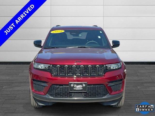 Certified 2024 Jeep Grand Cherokee Altitude AWD/4WD image 9