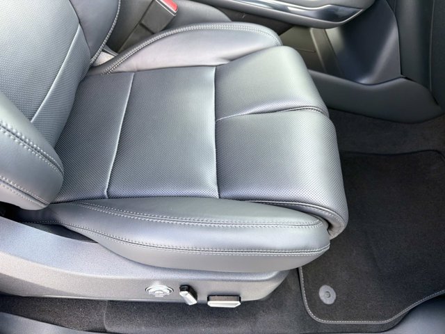 New 2026 Lincoln Navigator Reserve w/ Jet Appearance Package AWD/4WD image 16