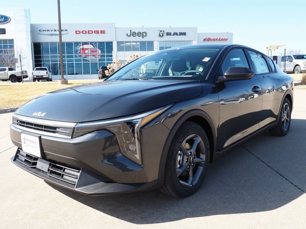 New 2026 Kia K4 LXS image 17