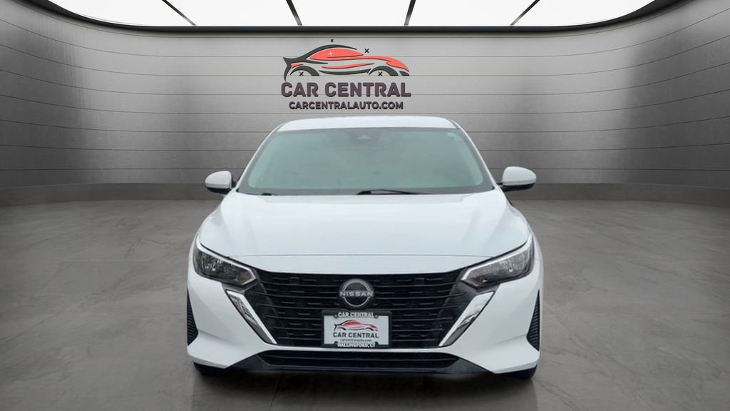 Used 2025 Nissan Sentra SV image 9